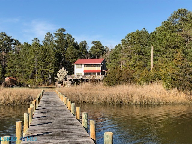532 Wolf Trap Lane